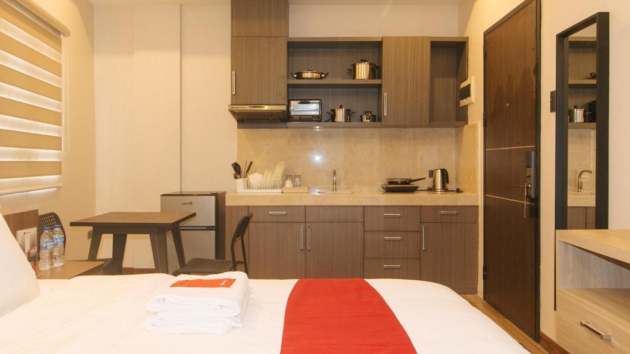 Reddoorz Plus @ Bez Tower And Residences San Juan Exterior foto