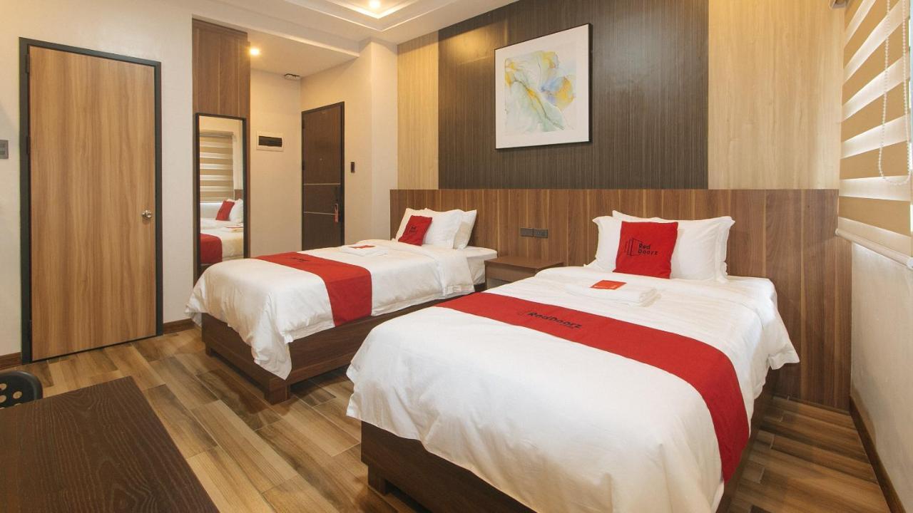 Reddoorz Plus @ Bez Tower And Residences San Juan Exterior foto
