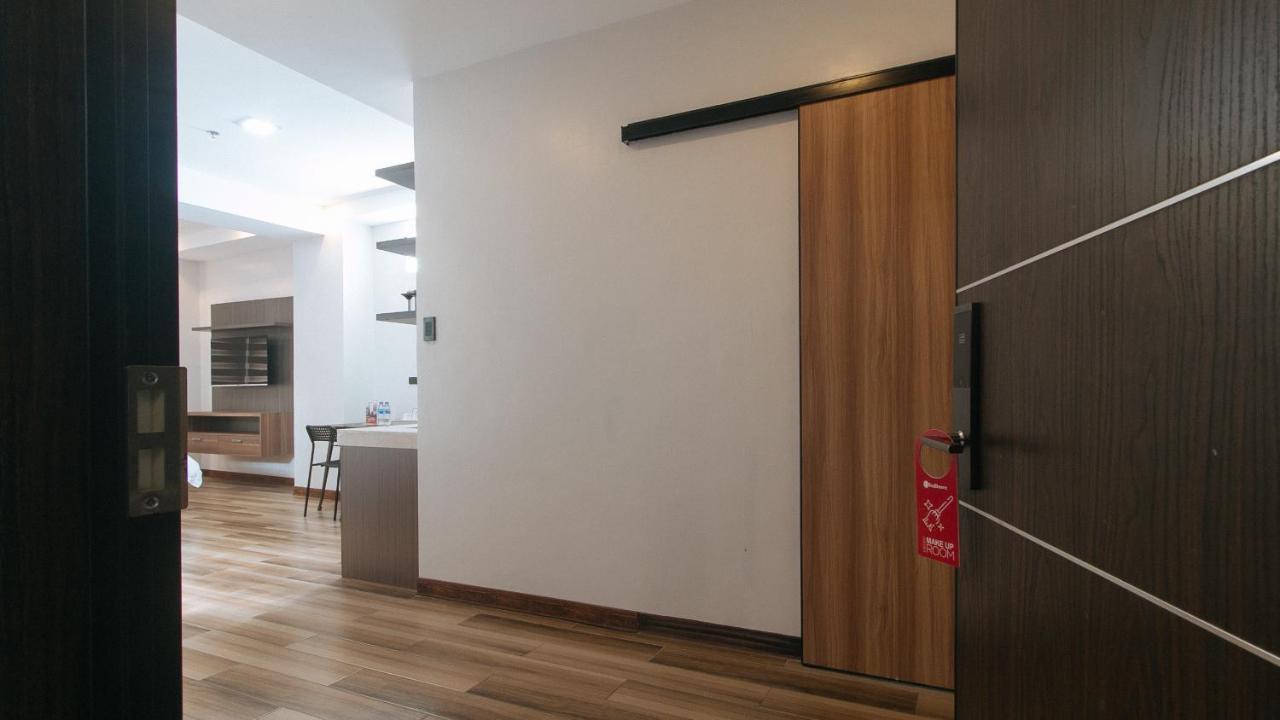 Reddoorz Plus @ Bez Tower And Residences San Juan Exterior foto