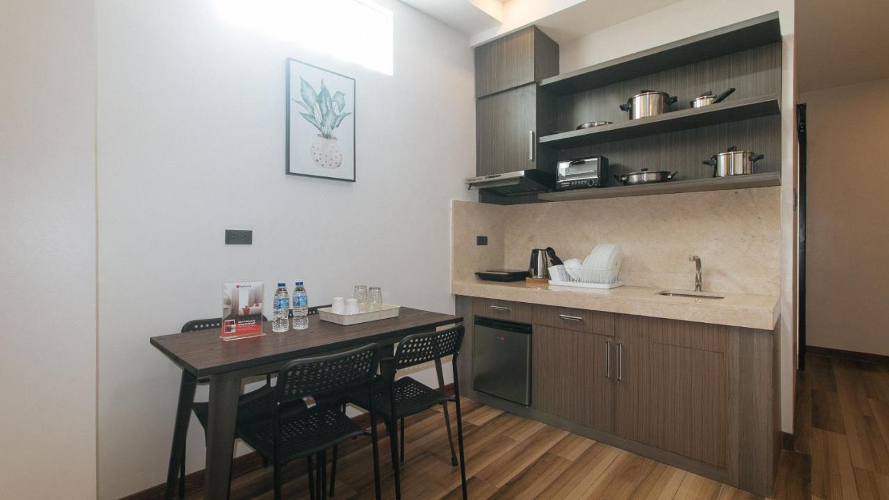 Reddoorz Plus @ Bez Tower And Residences San Juan Exterior foto